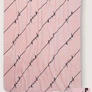 Victoria's Secret Pink Sherpa Blanket Black Logo 50” x 60” New with tags!